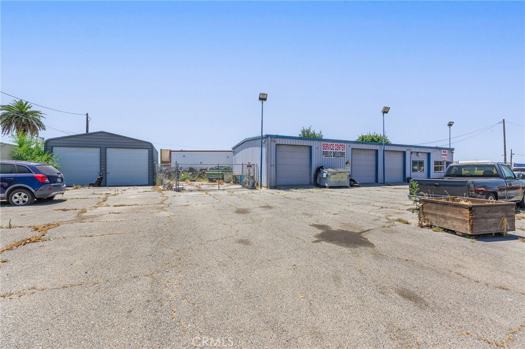 Photo 1 of 27 — 1450 W Main, Merced, CA 95340