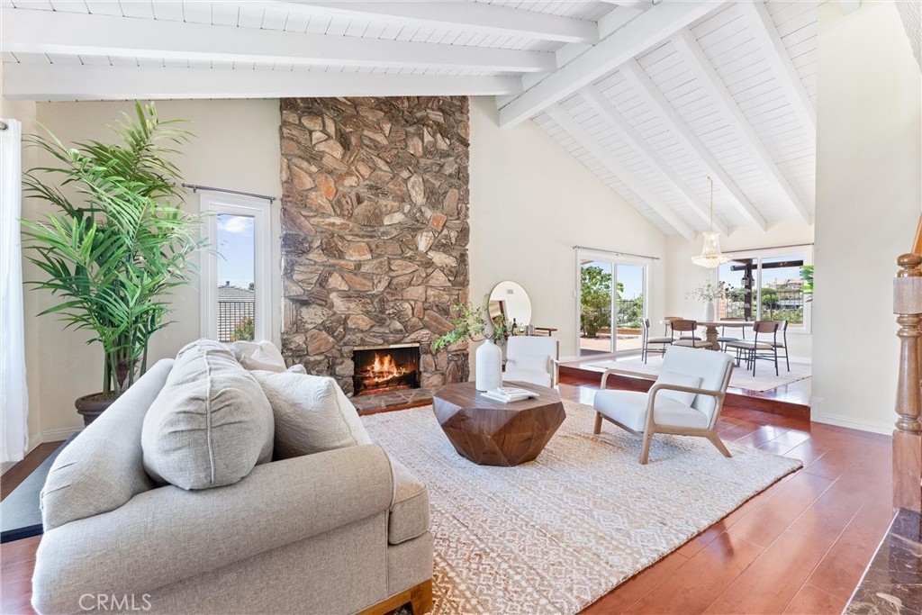2223 E Vista Mesa Way