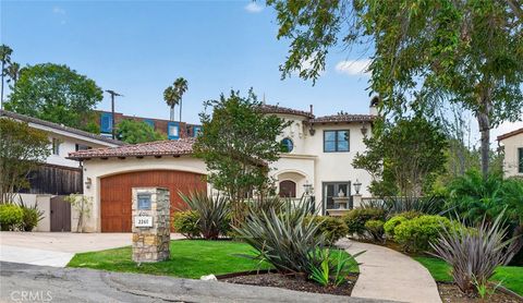 Photo of 2240 Via Anacapa, Palos Verdes Estates, CA 90274 (MLS # SB26158581)
