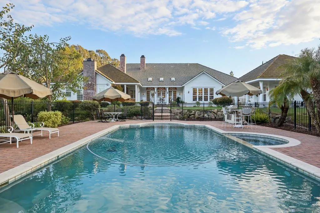 Poway, California 92064, United States, 5 Bedrooms Bedrooms, ,8 BathroomsBathrooms,Residential,Active,86205