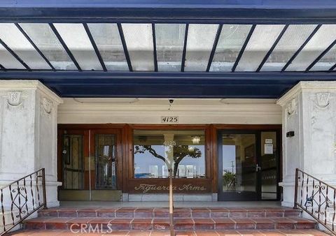 Photo of 4125 S Figueroa Street #101, Los Angeles, CA 90037 (MLS # DW25257136)