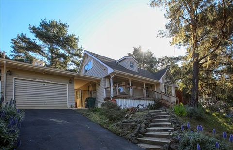 Tiny photo for 1884 Tully Pl, Cambria, CA 93428 (MLS # SC26056358)