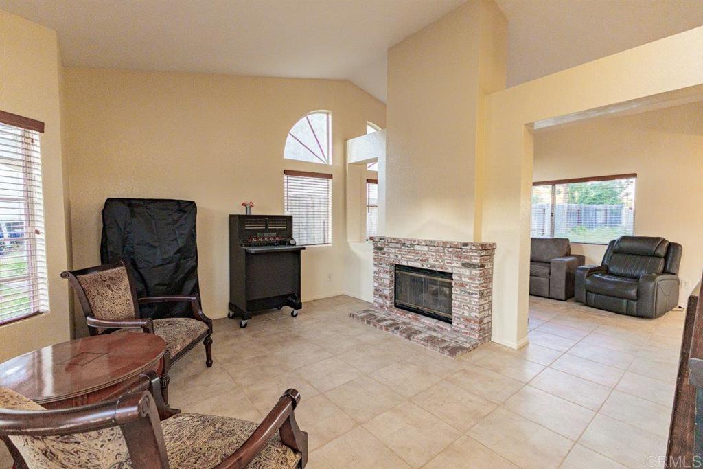 1433 Grey Oaks Court