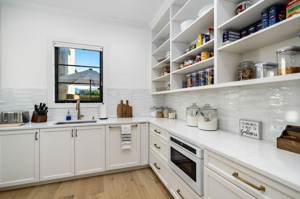 Bella Clancy - Residential