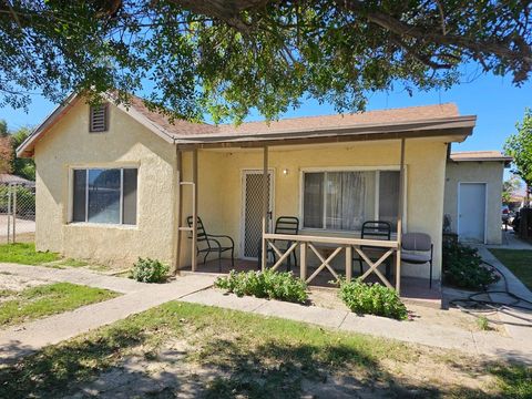 52717 Calle Techa Coachella CA 92236