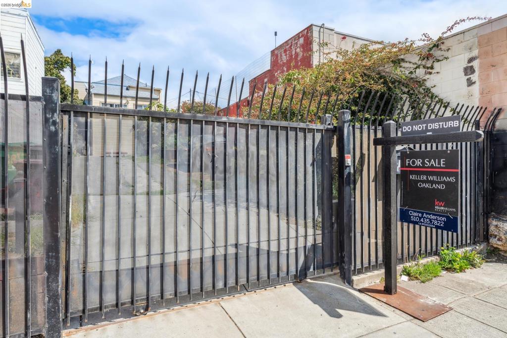 1820 International Blvd