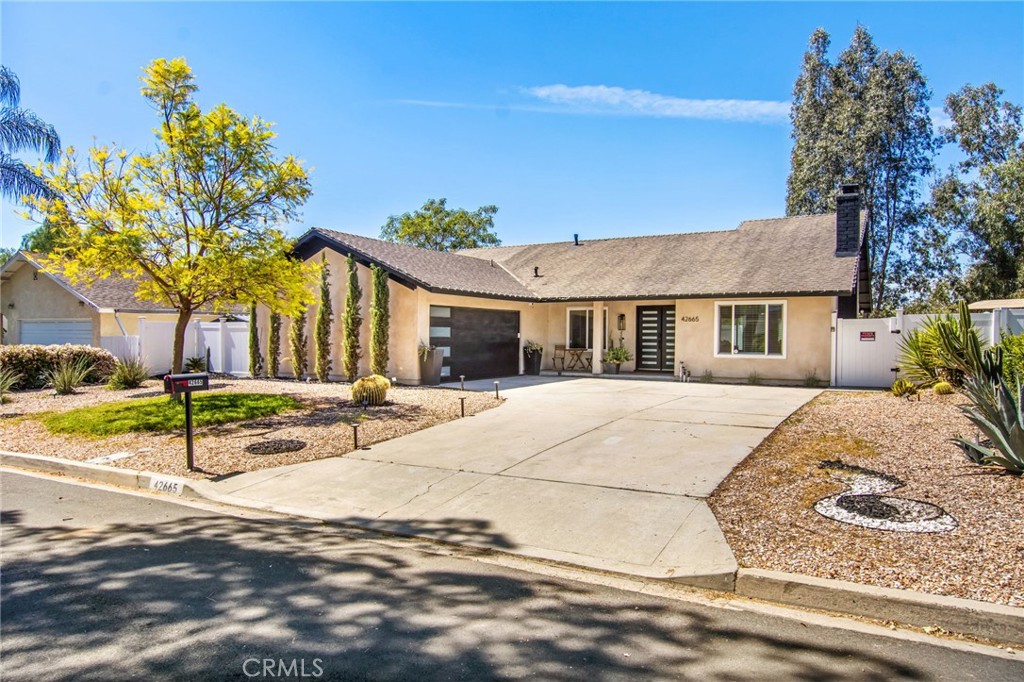 42665 San Julian Place