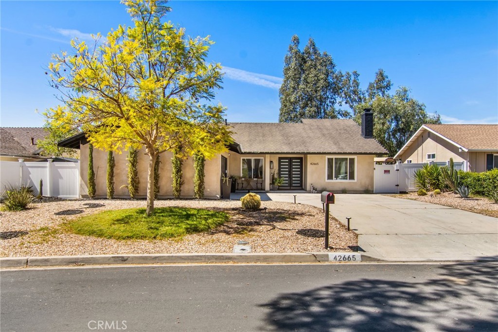 42665 San Julian Place