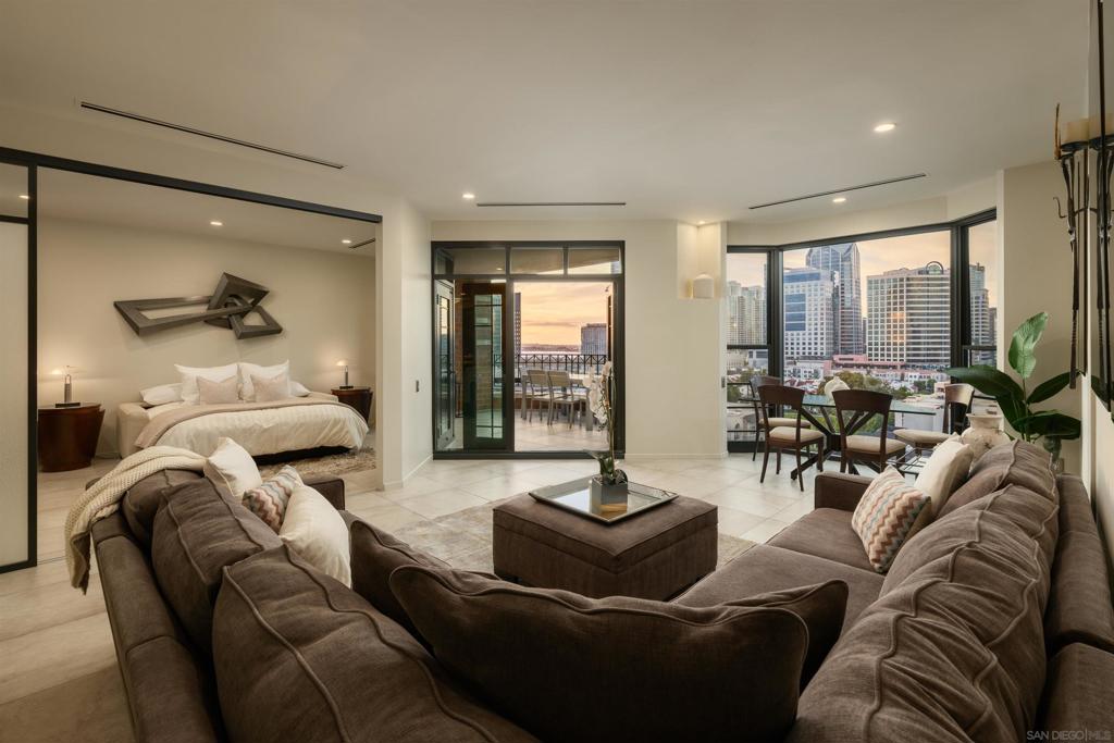 500 W Harbor Dr 1303
