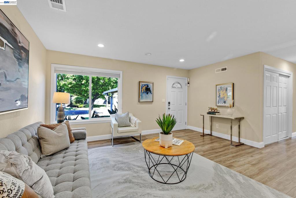 238 Arbor Valley Dr