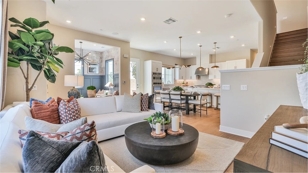 Ruby at Valencia - Residential