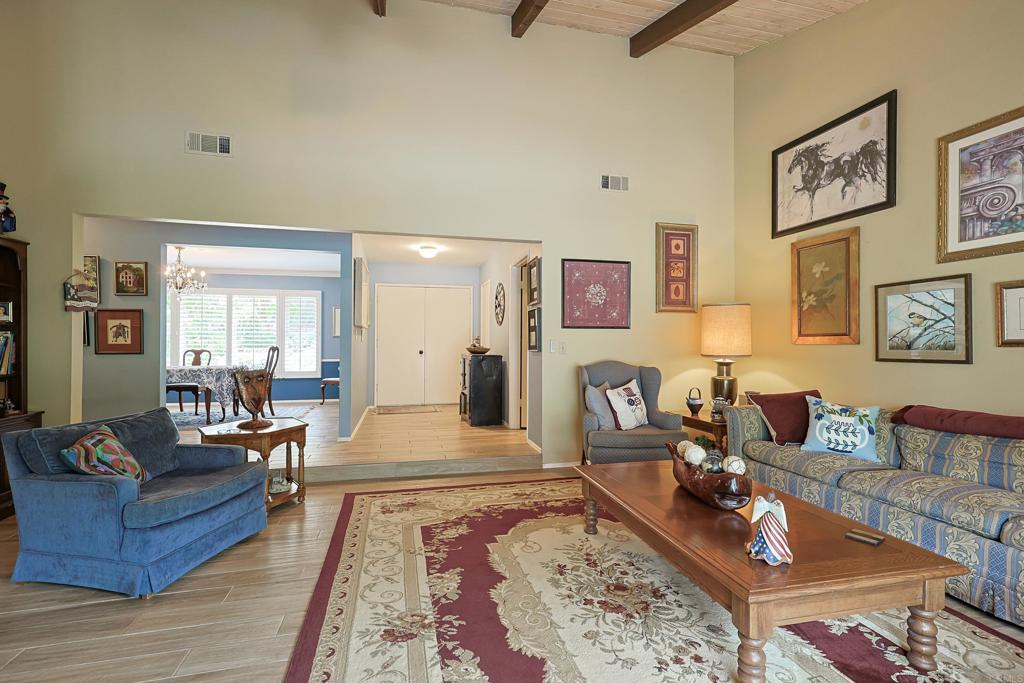 1850 Rancho Janet