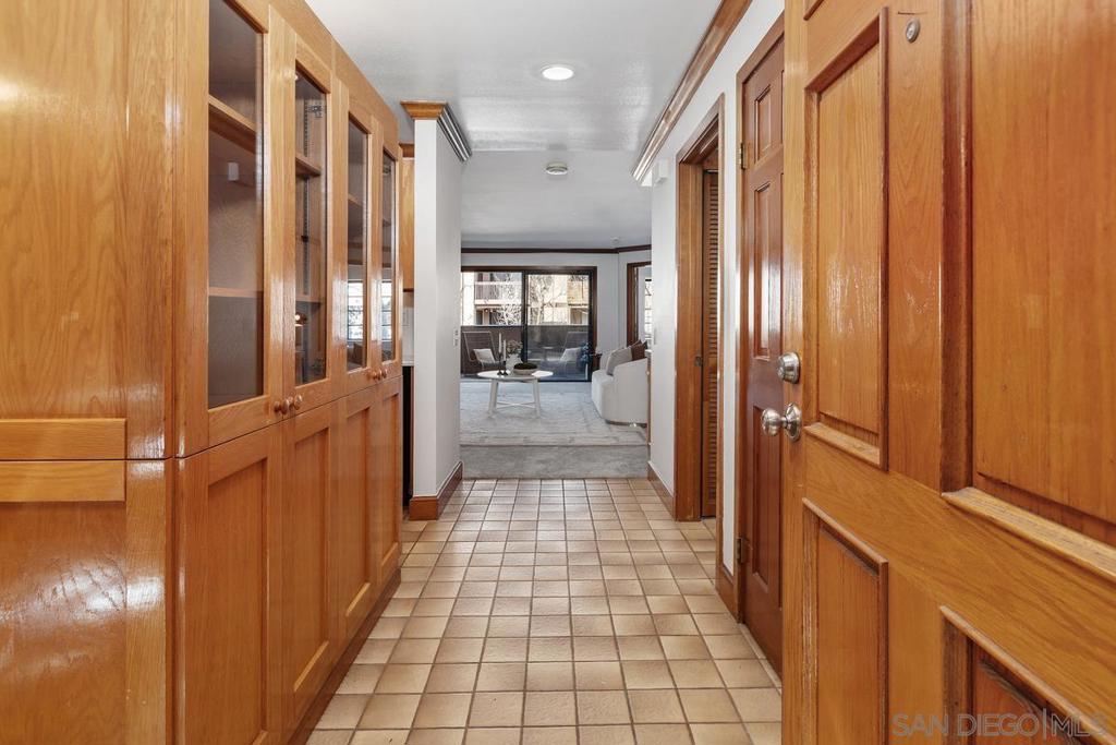 8840 Villa La Jolla Dr 203