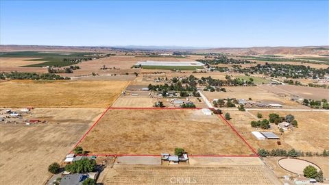 Tiny photo for 485 S 8 th Street, Shandon, CA 93461 (MLS # SC25224587)