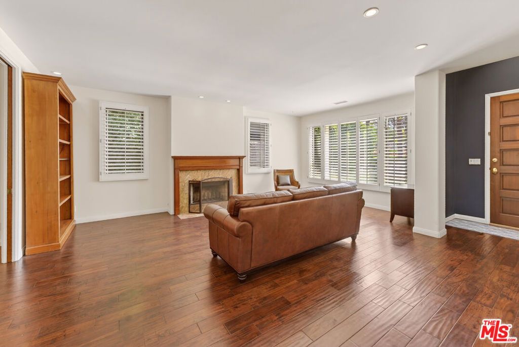 Photo of 16015 Northfield Street, Pacific Palisades, CA 90272 (MLS # 26704213)