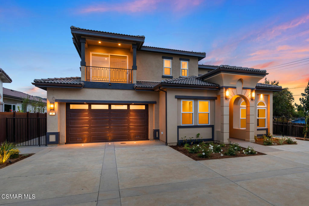 295 Toyon Court