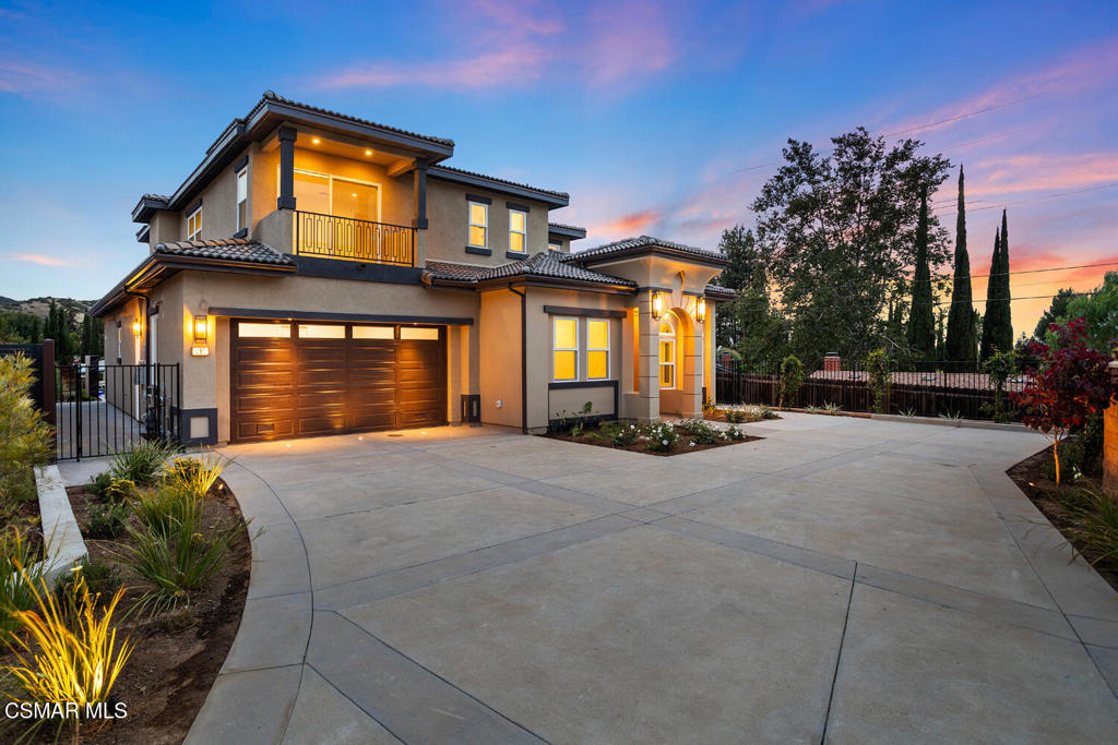 295 Toyon Court