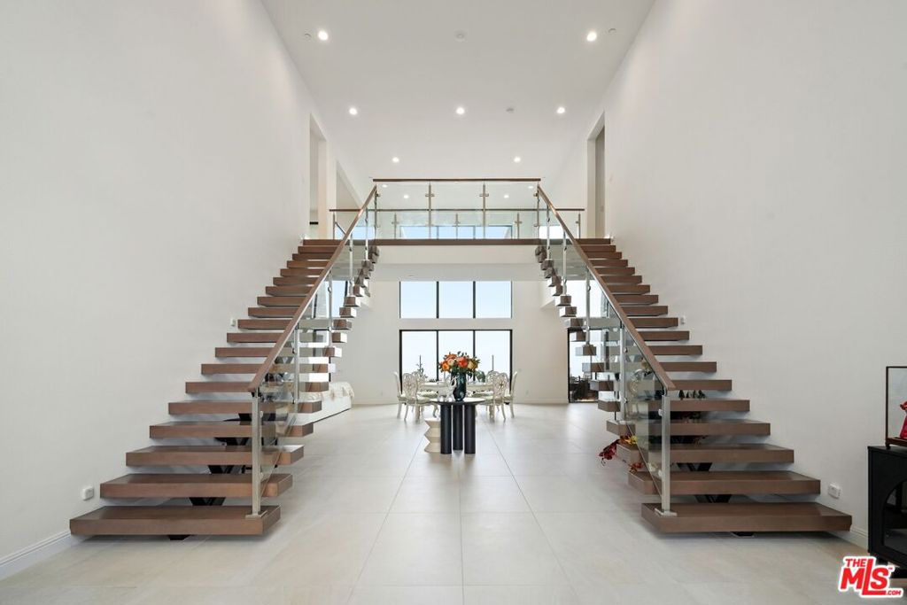 Properties 2 20244 W Albion Way