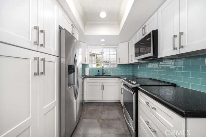 23391 La Crescenta 270C
