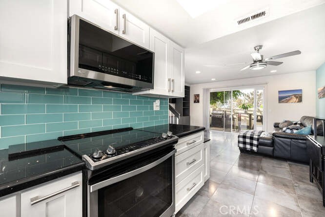 23391 La Crescenta 270C