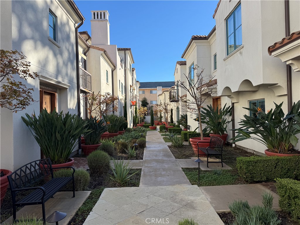 188 S Sierra Madre Boulevard 12