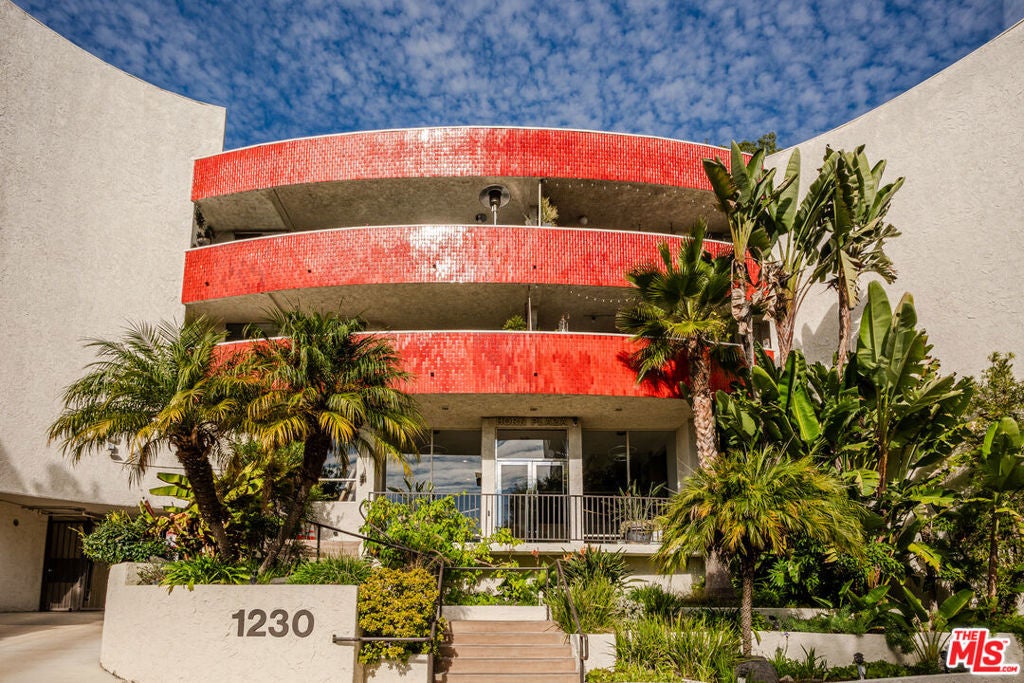 Photo of 1230 Horn Avenue #625, West Hollywood, CA 90069 (MLS # 26660141)