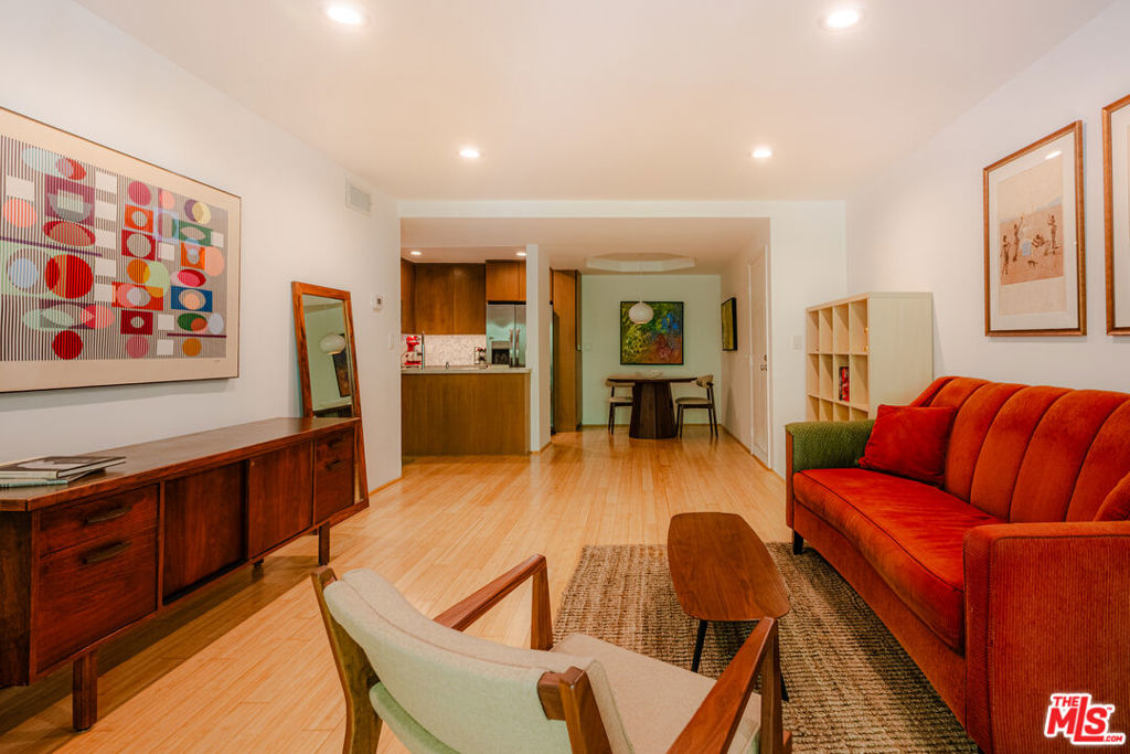 1230 Horn Avenue 625