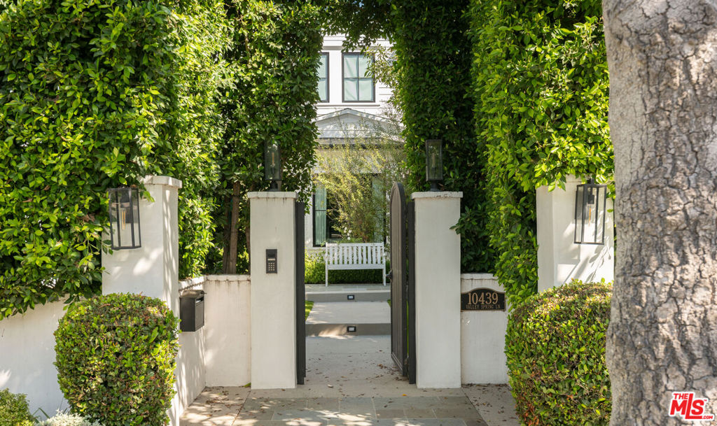 10439 Valley Spring Lane