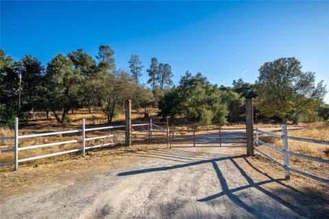 Tiny photo for 3151 Parkhill Rd, Santa Margarita, CA 93453 (MLS # NS26217945)