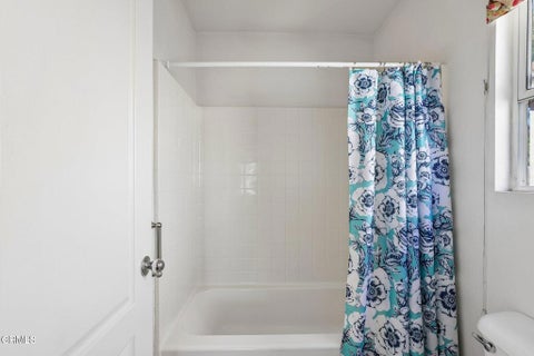 Tiny photo for 2010 Del Rey Place, Oxnard, CA 93030 (MLS # V1-39186)