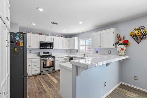 Tiny photo for 2010 Del Rey Place, Oxnard, CA 93030 (MLS # V1-39186)