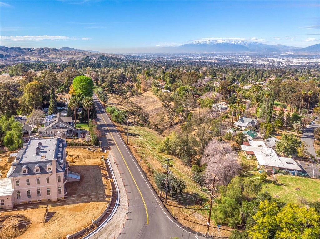 724 W Sunset Drive