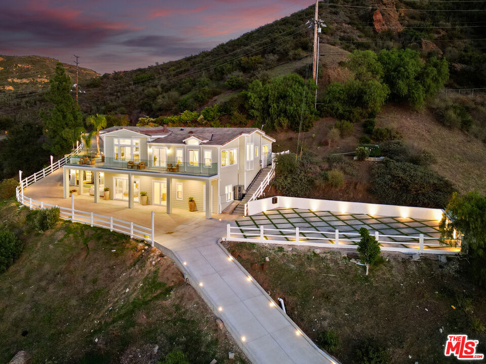 265 Westlake Boulevard