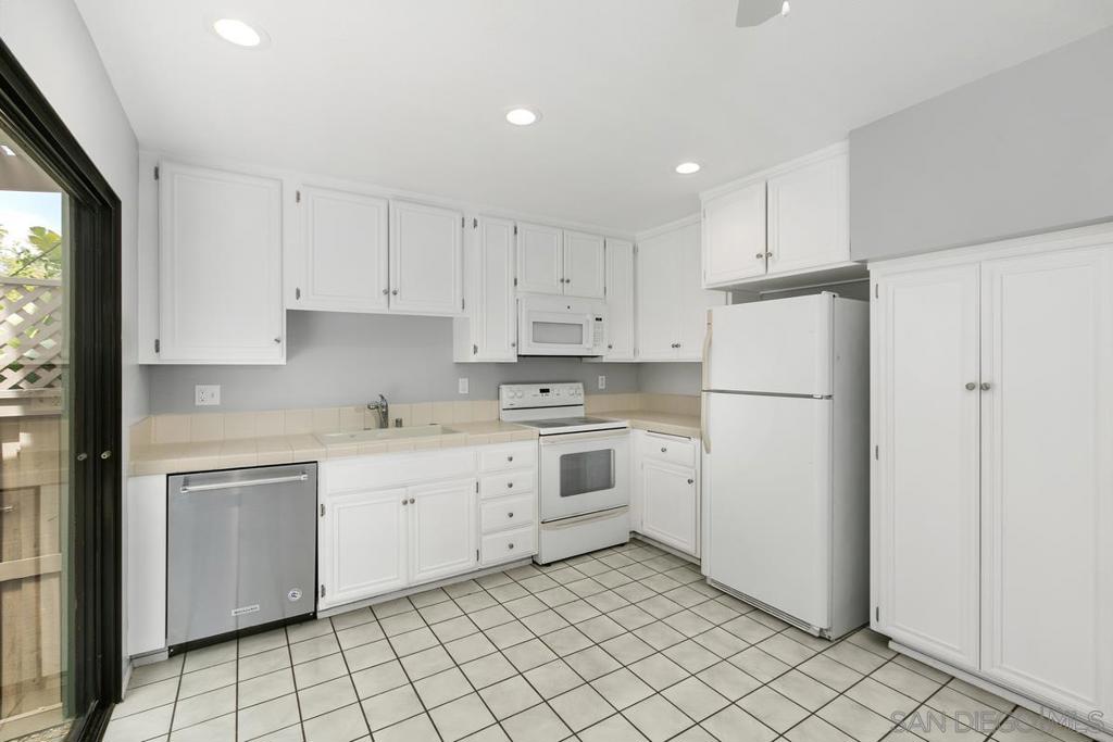 La Jolla - Residential Lease