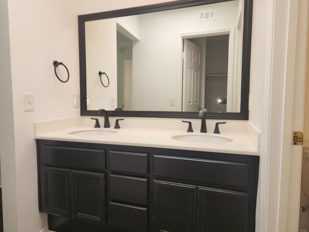 listing image 130729204181899371302