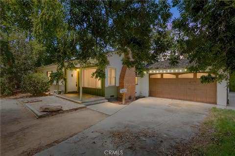 Photo of 5841 Palm Avenue, Riverside, CA 92506 (MLS # IV26164438)