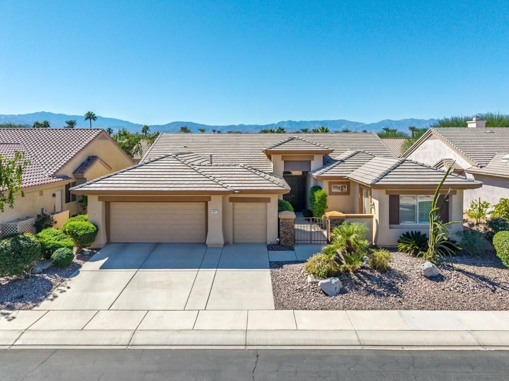 Photo of 36531 Tallowood Drive, Palm Desert, CA 92211 (MLS # 219137198DA)
