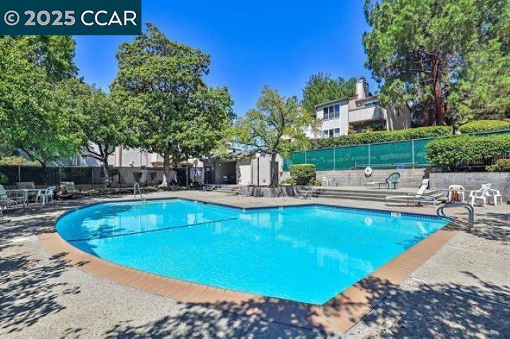 CAMELBACK NORTH - Residential