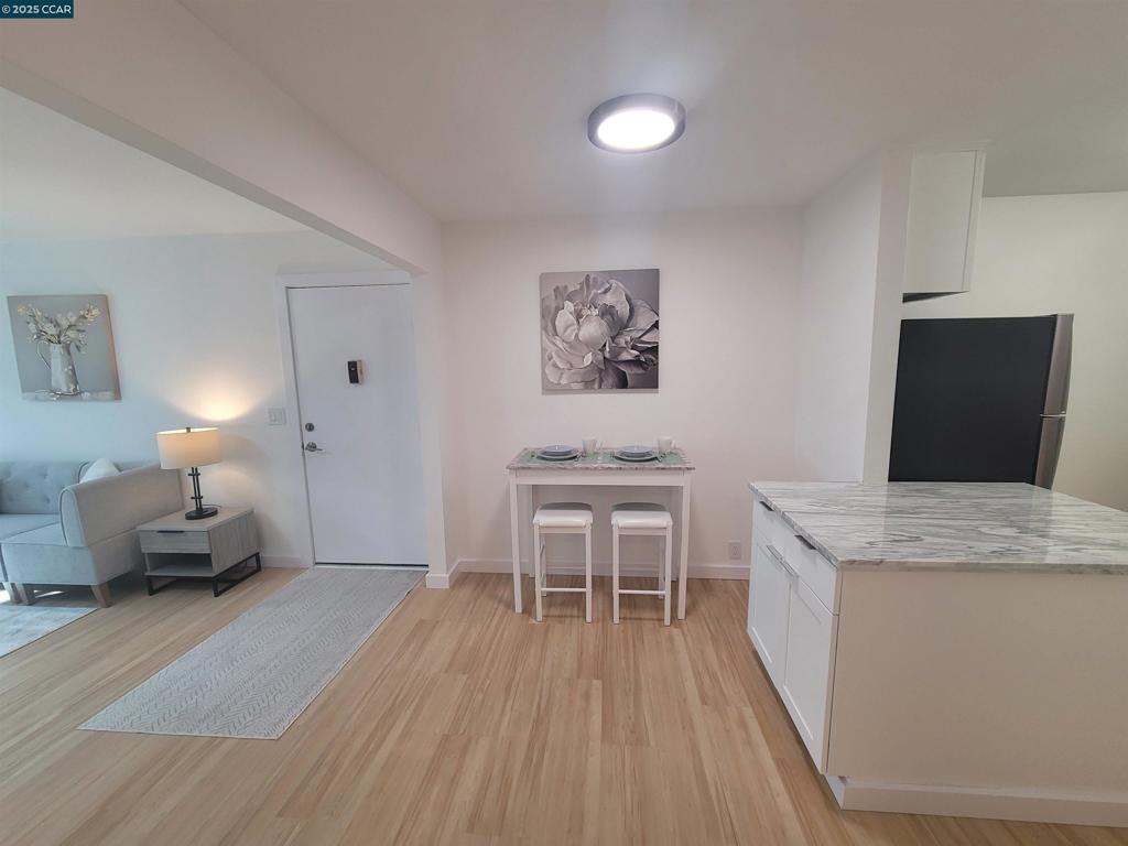 CAMELBACK NORTH - Residential