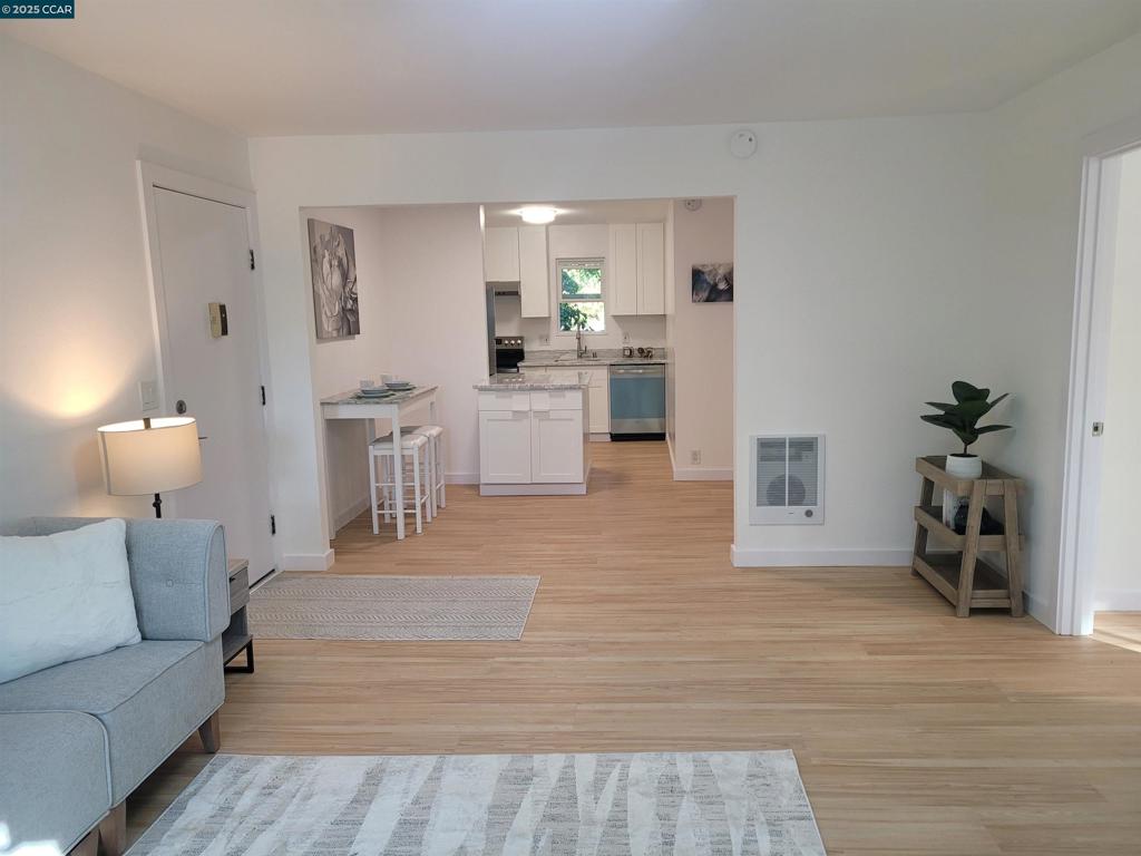 CAMELBACK NORTH - Residential