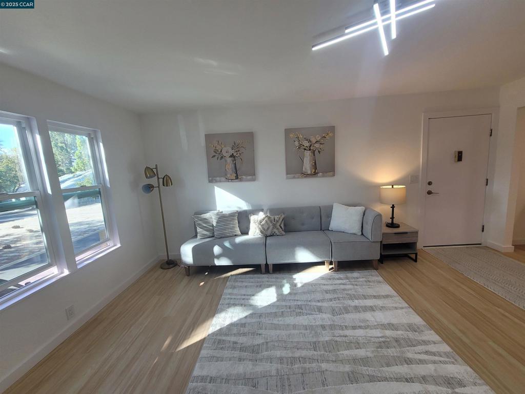 CAMELBACK NORTH - Residential