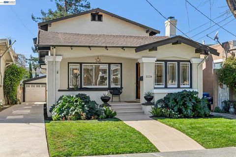 Photo of 3226 Fairview Ave, Alameda, CA 94501 (MLS # 41126747)