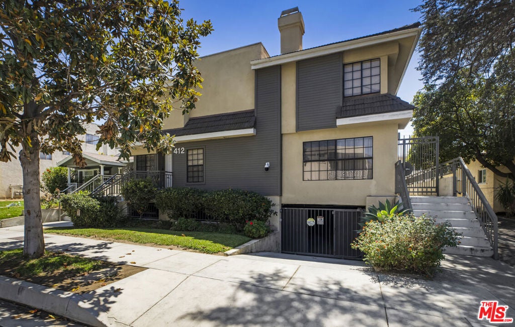 412 W Dryden Street 2, Glendale CA 91202