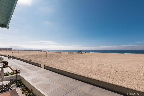 Photo of 530 The Strand, Hermosa Beach, CA 90254 (MLS # SB26019476)