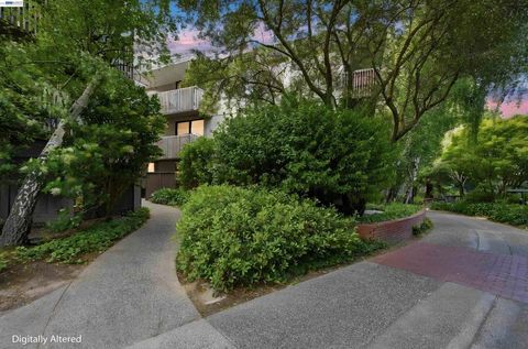 Photo of 8246 Shelter Creek Ln LN #8246, San Bruno, CA 94066 (MLS # 41136550)