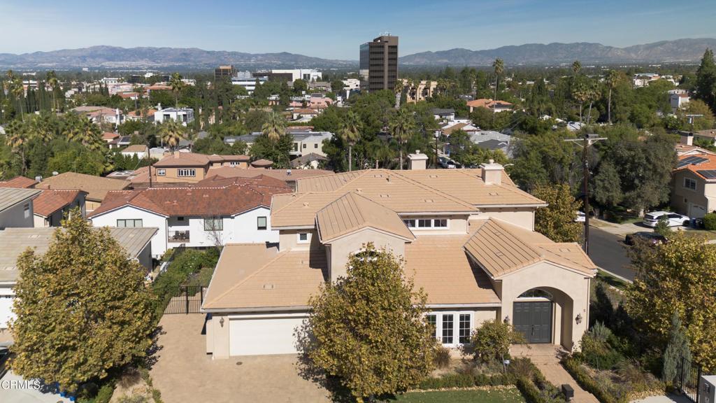 18315 Columbus Circle