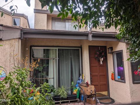 Photo of 252 S Marengo Avenue #252, Pasadena, CA 91101 (MLS # P1-27393)