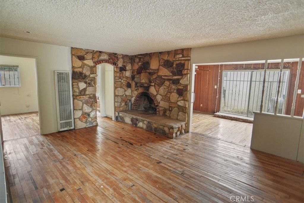 Photo of 12985 Kagel Canyon Street, Pacoima, CA 91331 (MLS # SR25167888)