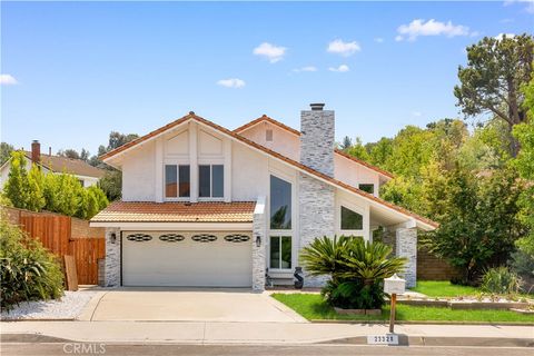 Photo of 23328 Forest Canyon Dr, Diamond Bar, CA 91765 (MLS # AR26054111)