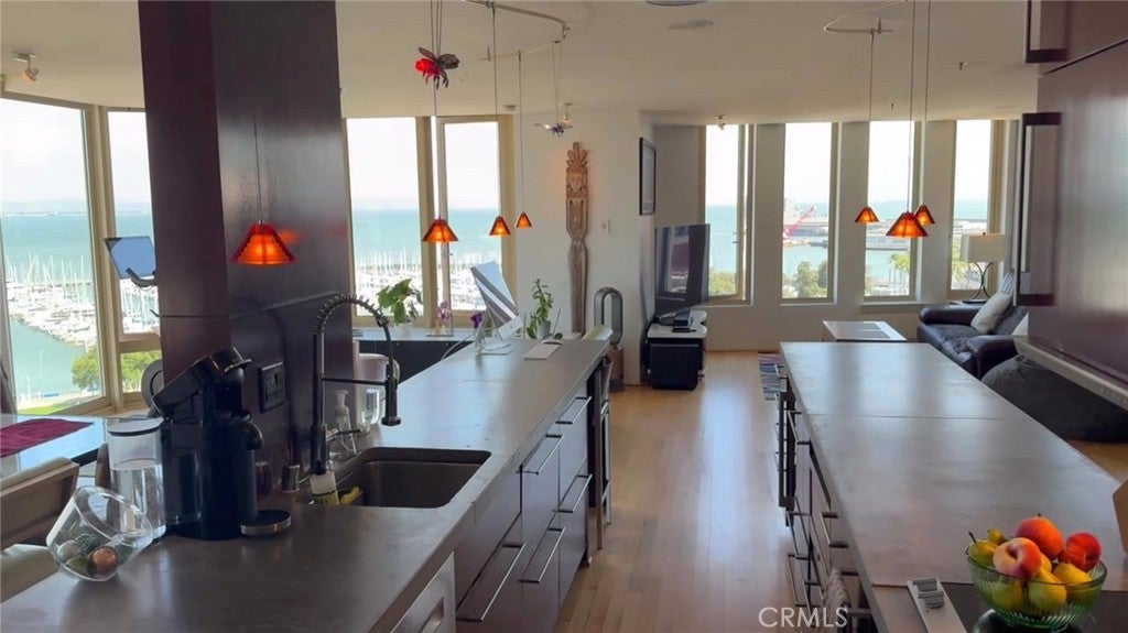 88 King ST 1022, San Francisco CA 94107